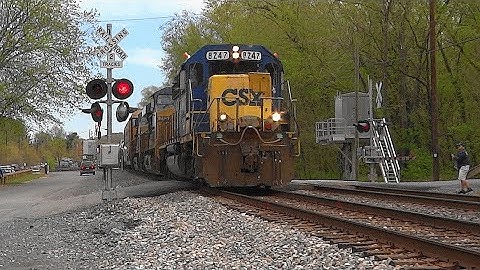 Very Rare to See an EMD SD40-2 Leading a Mainline Mixed Freight Train