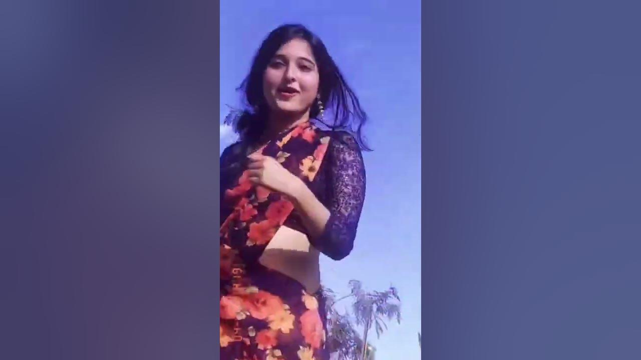 Cute Nepali Bhabhi Dancing In Saree Youtube