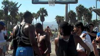 Venice Beach Baller Tries To Block Dwight Howards Dunk