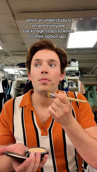 everyone backstage when an understudy goes on 👂 #actor #backstage #broadway #hamilton #musical