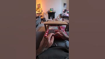 POV Finger Drumming on MPC One+ - somebody (reach out) - Gnarly