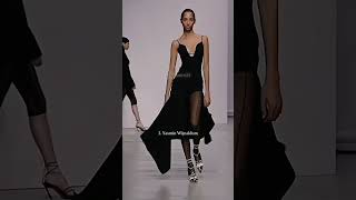 Supermodels with best catwalk ever.✨🥀 #supermodel #shalomharlow #fashion #catwalk #runway #shorts