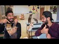 التلاميذ فاش كيبغيو يضحكو مع الأستاذ