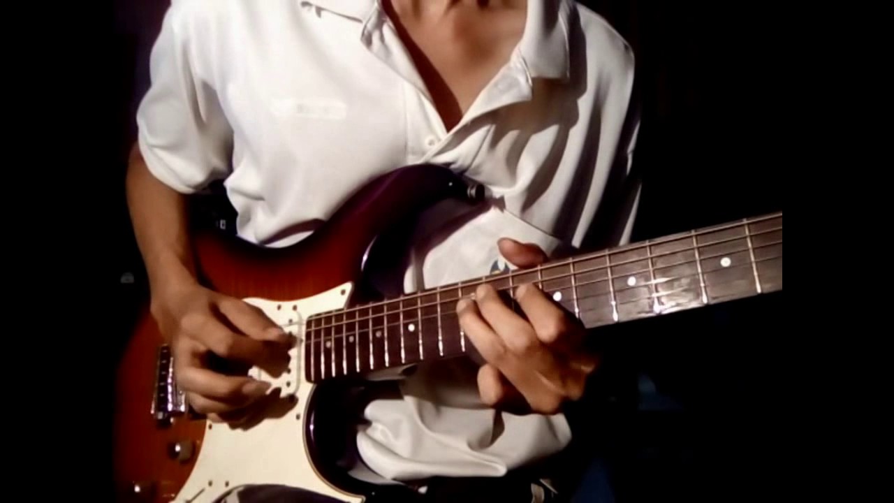 Yamaha Pacifica 212VFM Electric Guitar - YouTube