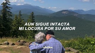 Ella es mi fiesta ★ Carlos Vives | Letra