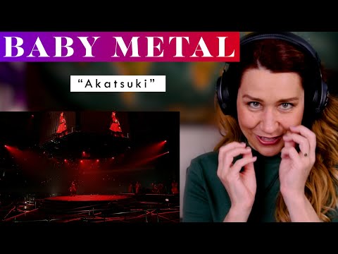 This BABYMETAL live performance melted my ears! "Akatsuki" Vocal ANALYSIS by an Opera Singer!