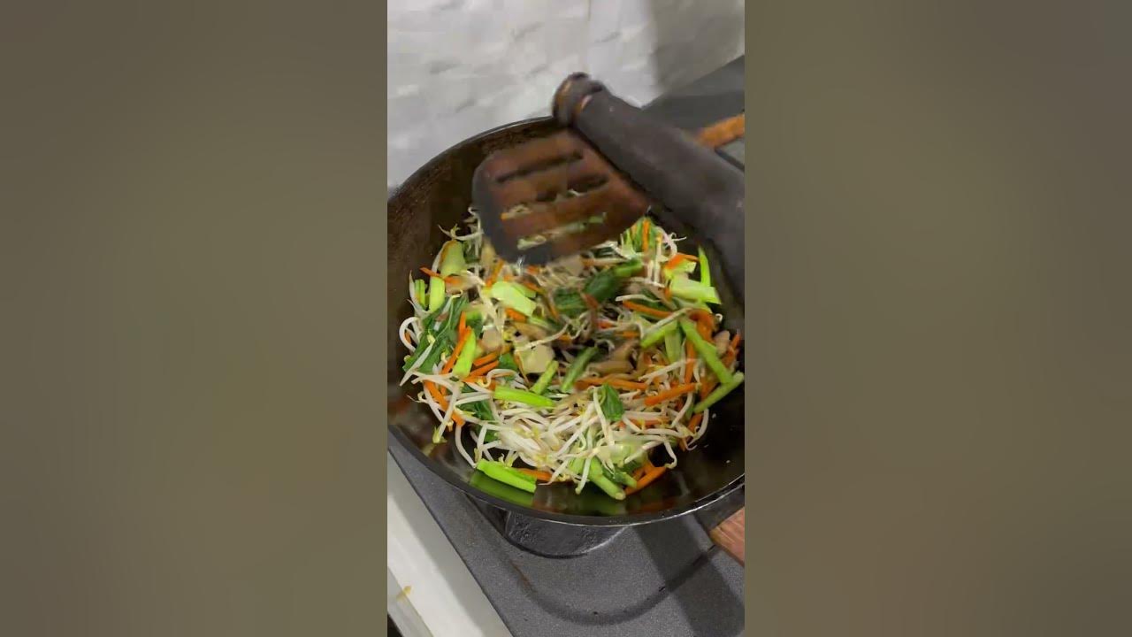 Kwetiau goreng vegetarian