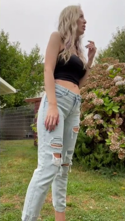 Girl farts #shorts #tiktok
