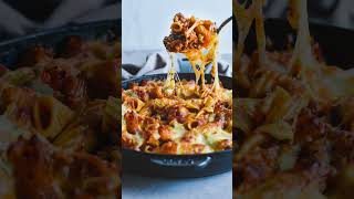 Easy cheesy baked rigatoni!
