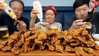 видео: KKANGDWAEHU, жареные маринованные ребрышки - кулинарное шоу Мукбанг картинка: KKANGDWAEHU, жареные маринованные ребрышки - кулинарное шоу Мукбанг