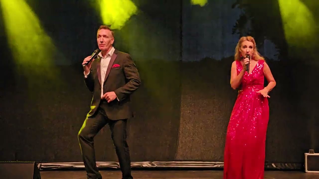 Marion Wilmer und Nigel Casey als "Greatest Showduo"