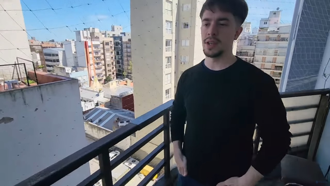 Venta - Departamento dos ambientes con balcón al lateral - Buenos aires 2525