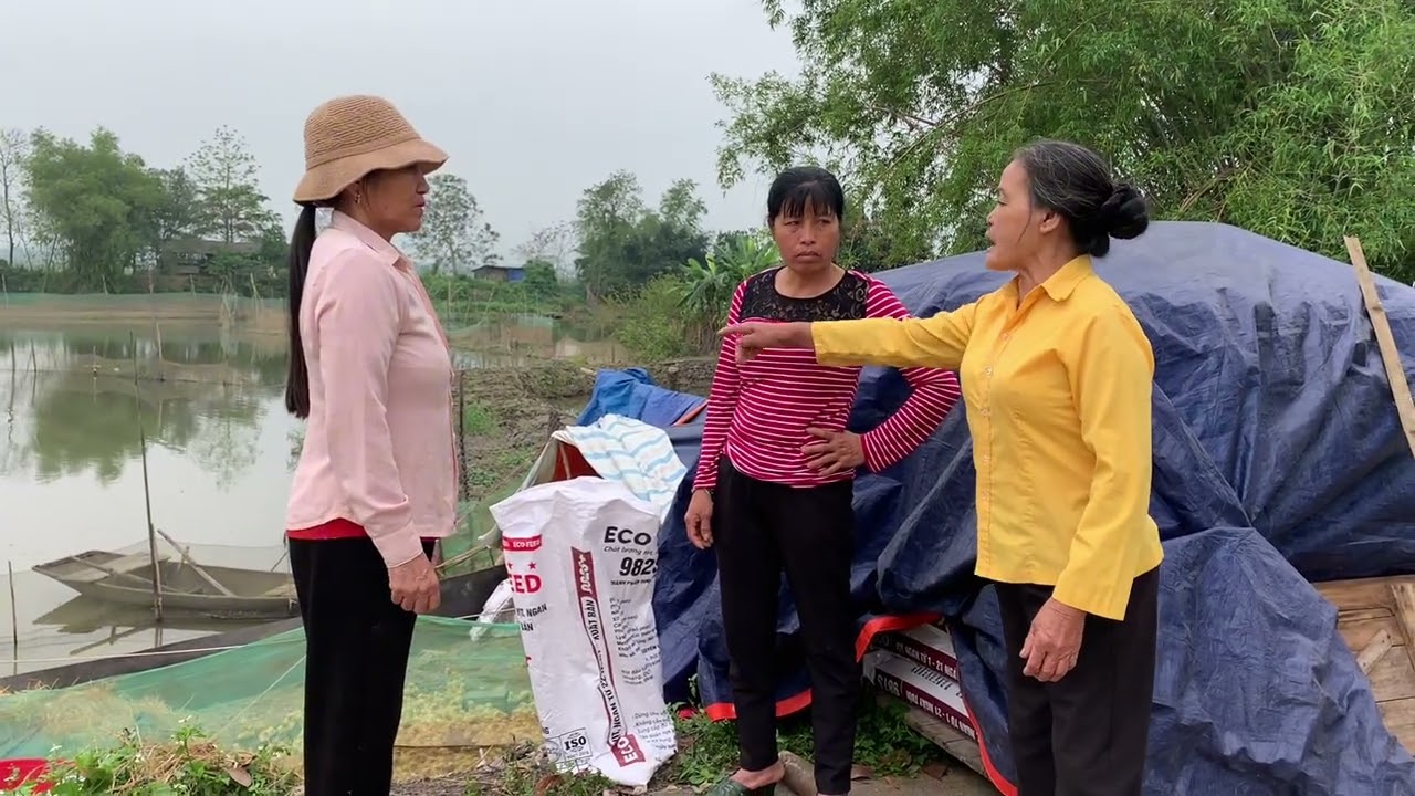 Bà quế tính bắt ép thì bị bà quế phá hết tức giận không làm gì được 