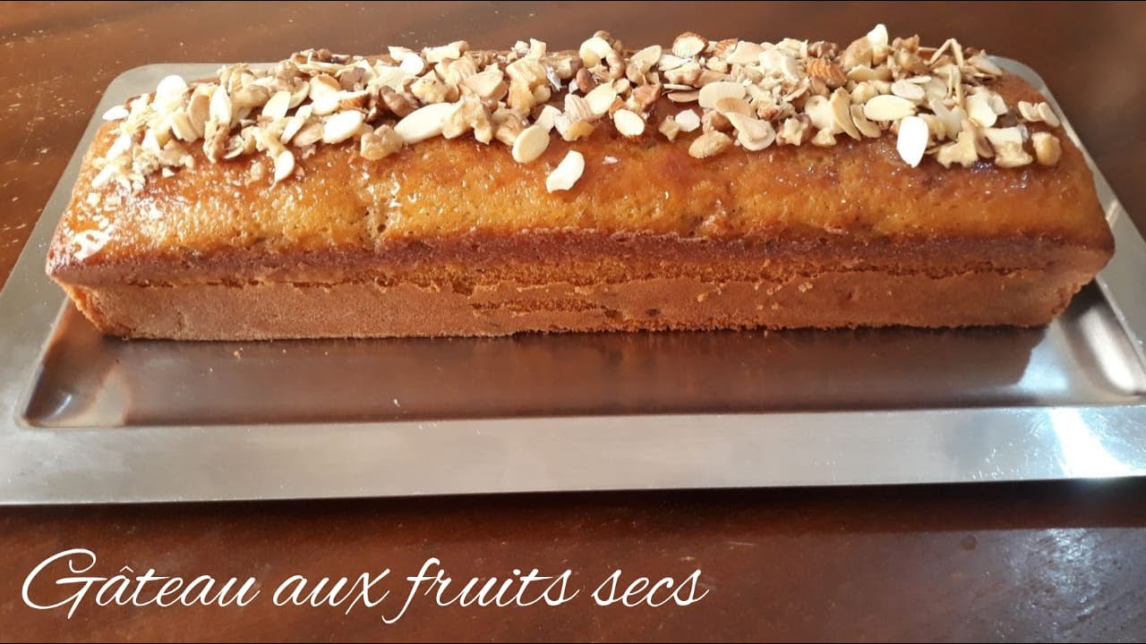 Cake traditionnel aux fruits secs/ كيك تقليدي  بالفواكه المجففة