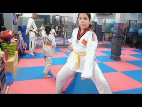 فلوك من لصال حي ام الربيع شاركات معكم رزان الفرحة ديالها بالنجاح في الاختبار البومسي 3 