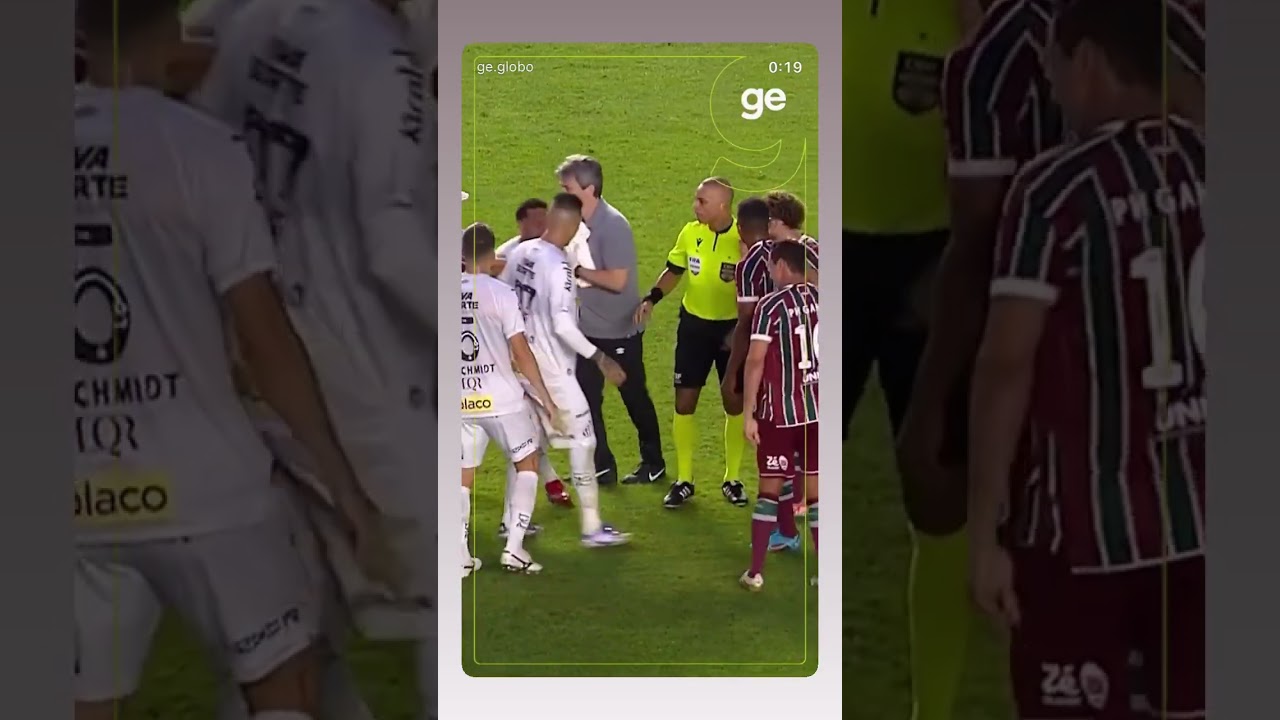 Neymar discutindo com ganso 