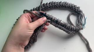 Knit Tutorial - Herringbone stitch in the round