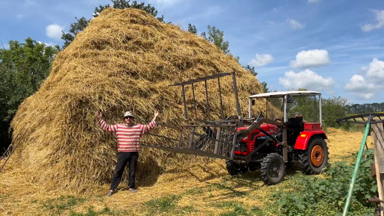 Сложили стог больше чем в колхозе! Погрузчик с вилами в работе!
