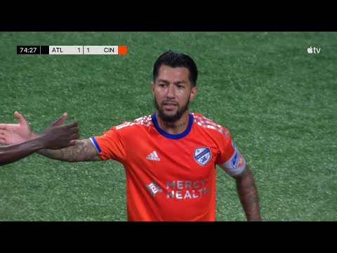 GOLAZO! Lucho Acosta