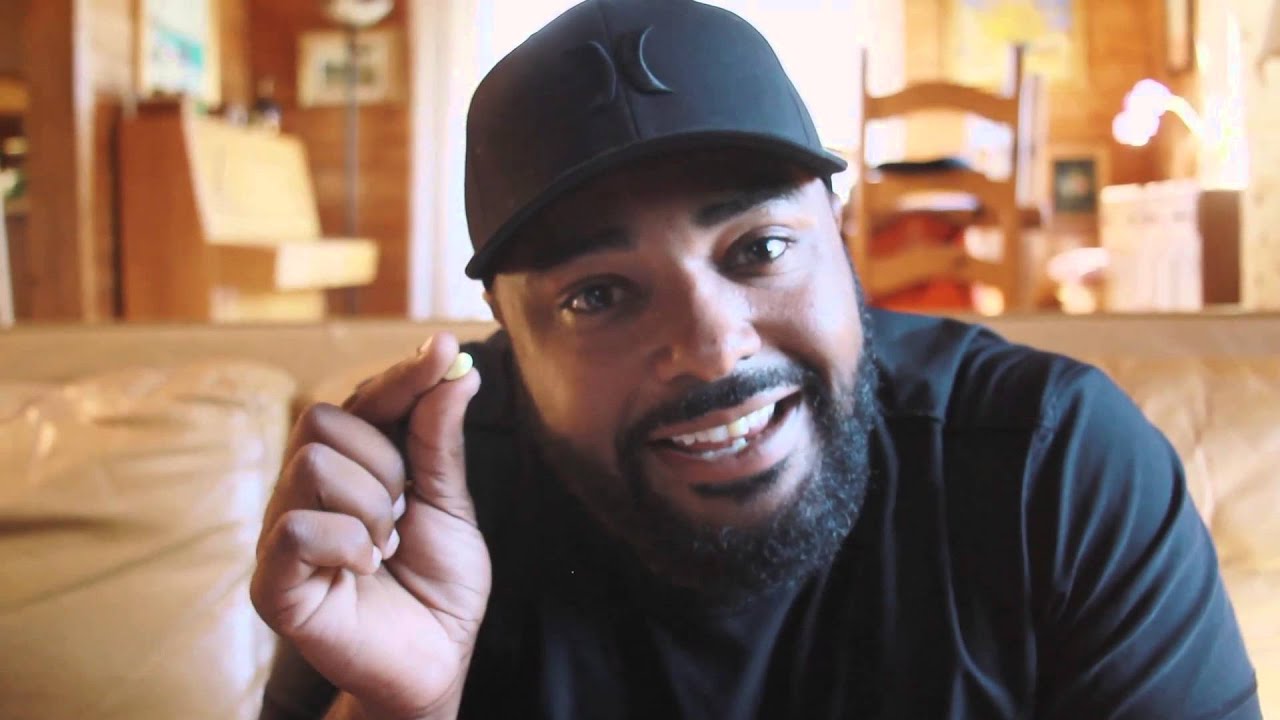 Black Guy does BEAN BOOZLED Challenge - YouTube
