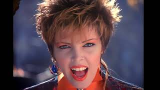 Pat Benatar -- Love is a Battlefield