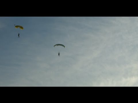 that was close! (skydive nearly gone bad)