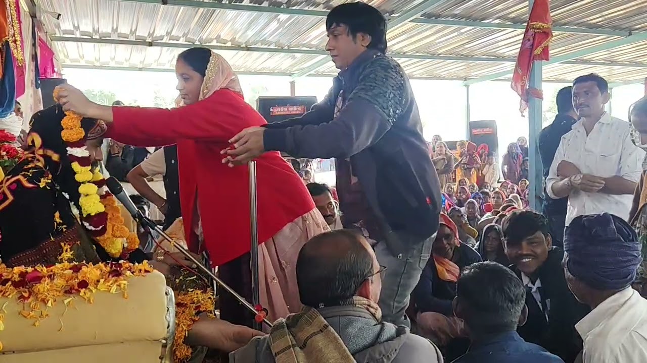 11/1/2026 ની બેઠક C N ભુવાજી ની માતા ભરી સભામાં એક ભાઈ ને શું બોલી. ભાઈ ઊભા થઈ ગયા જુઓ લાઇવ વિડિઓ 