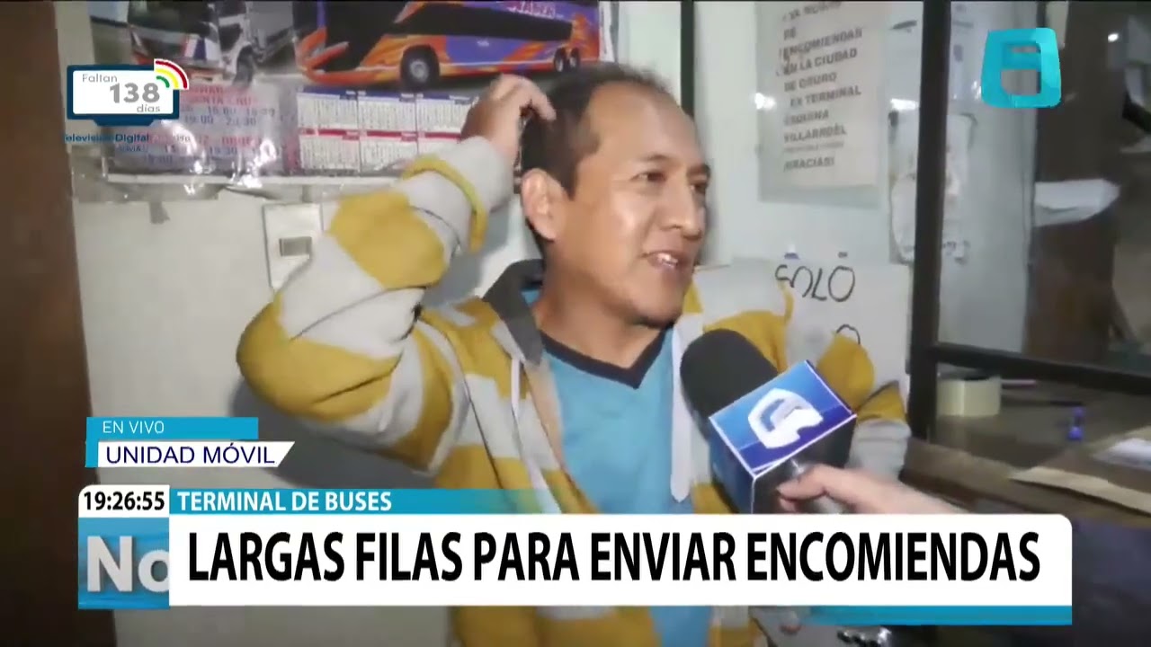 TERMINAL DE BUSES: LARGAS FILAS PARA ENVIAR ENCOMIENDAS.