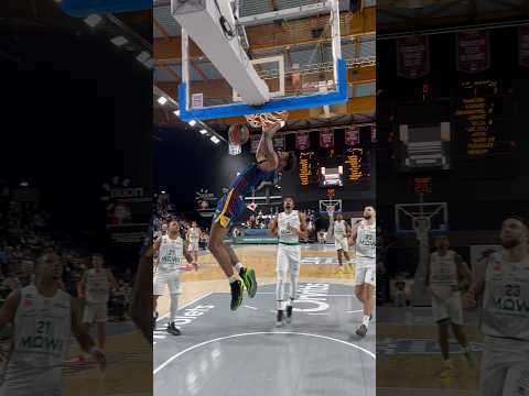 CASSAGE DE CERCLE 🤯🤯#basketball #dunk #sport