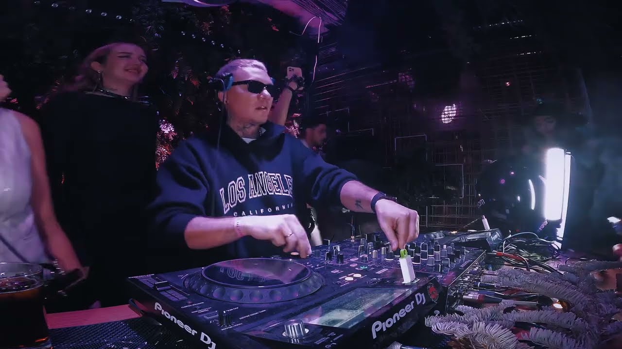 DEFLEE @ BILL TEAM 28.12.2024