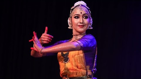 Thillana kapi.   Bharatanatyam.   Aparna Mohan disciple of B K Shafeekudin and Shabana Shafeekudin.