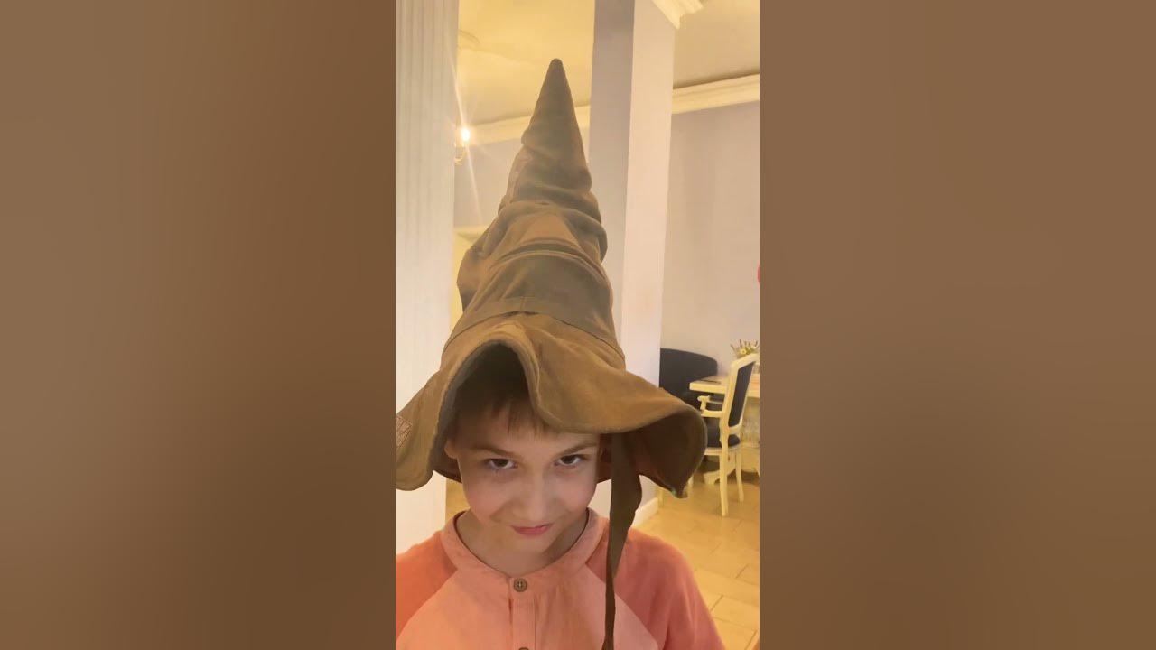 Говорящая шляпа🤣 - YouTube