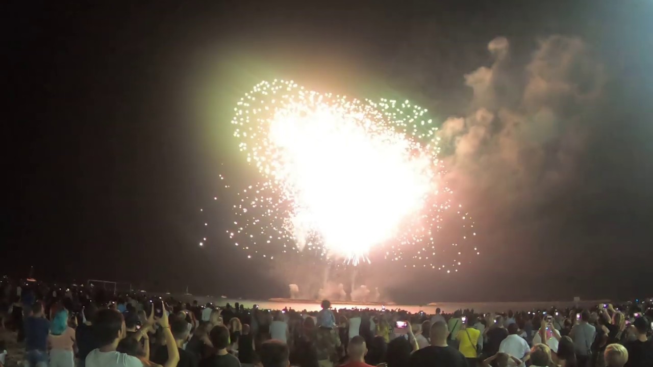 Fuochi in spiaggia alla festa di Sant'Andrea. Pescara 29-7-2019