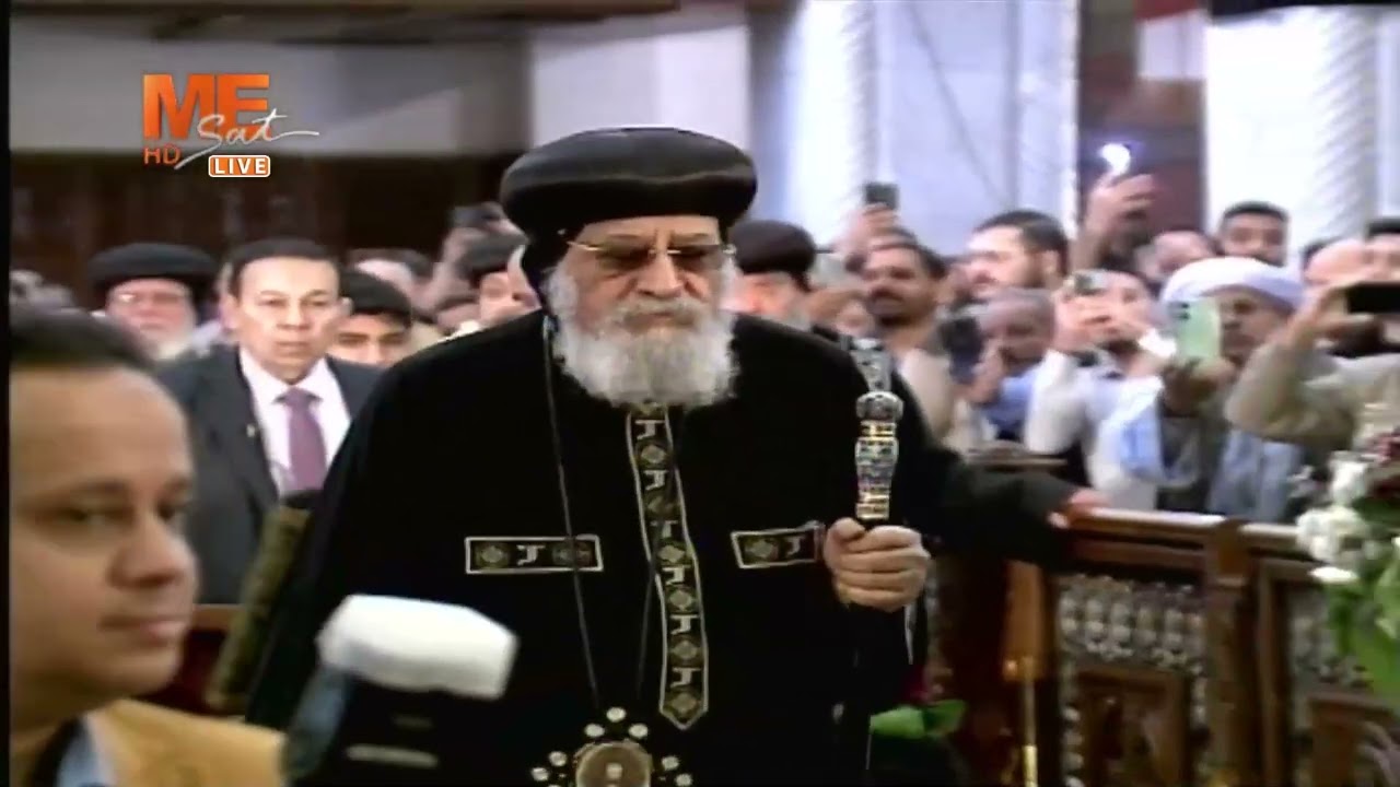 لحظة وصول البابا تواضروس الثاني لصلاة الجمعة العظيمة، من الكاتدرائية المرقسية بالعباسية.