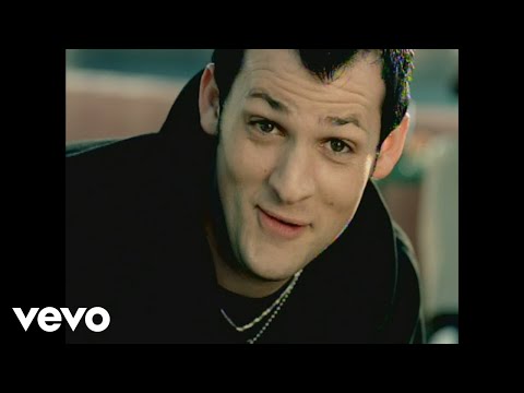 Music video by Good Charlotte performing Girls & Boys. (C) 2002 SONY BMG MUSIC ENTERTAINMENT.