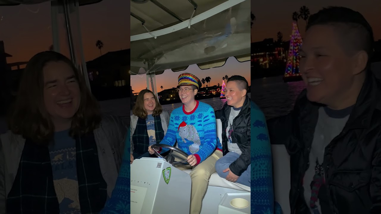 Holiday Duffy Boat Ride | London Boat Rentals in Long Beach, CA