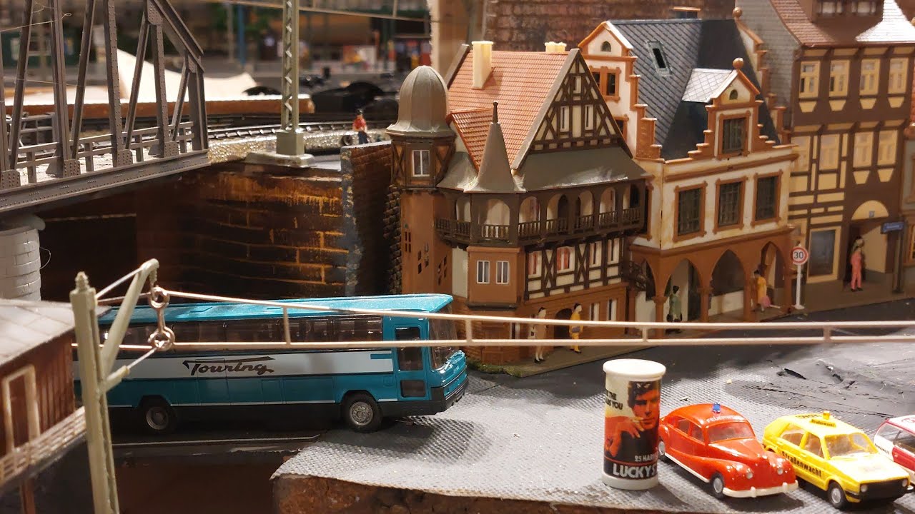 Teil 68 kleine Spiel-Anlage günstig selber bauen&gemütlich machen 80 mal 200 cm