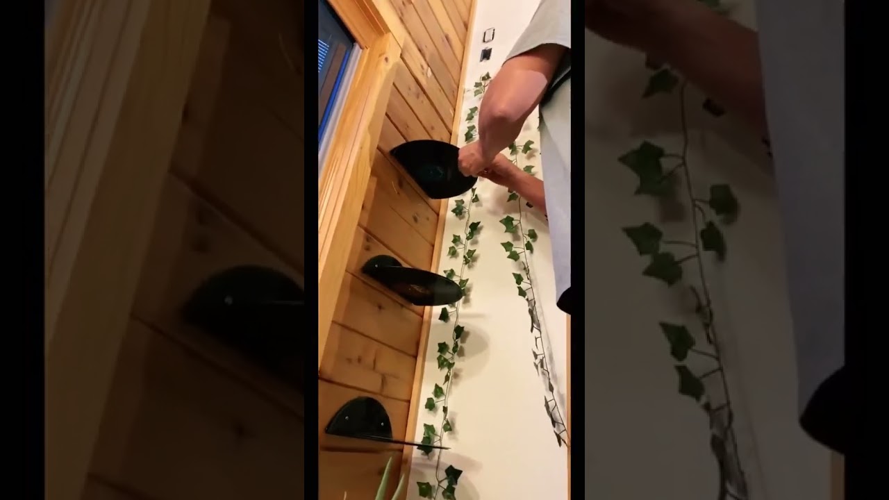 DIY vinyl record shelves 