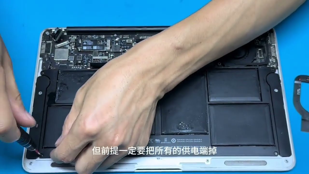 电脑进水不可怕 处理及时 方法得当 一样可以相安无事 以这台苹果笔记本为例 一个视频给您讲清楚处理方法及进水维修过程#笔记本维修 #芯片级维修 #专业维修 #技术分享 #电脑进水