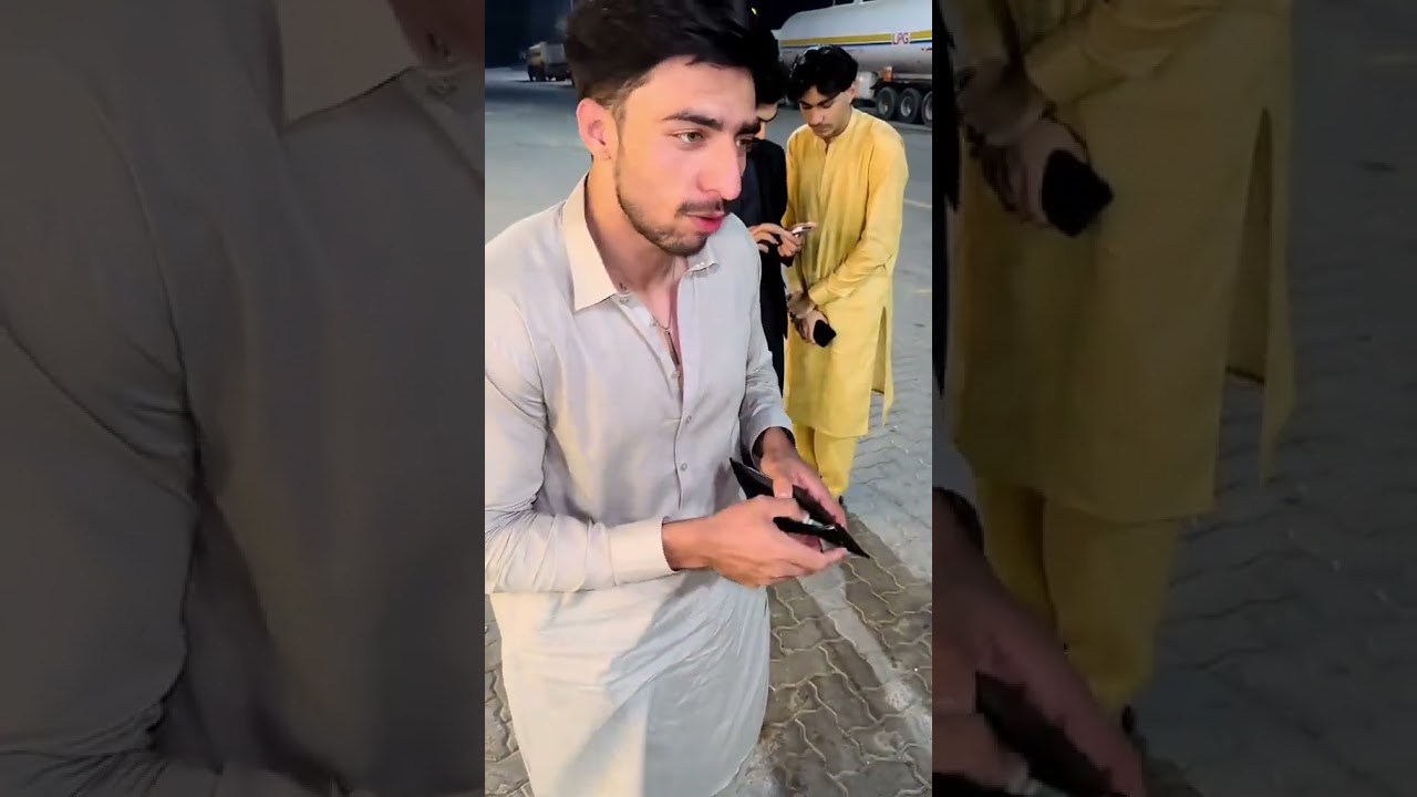 Kharab e kram 🙂😂 