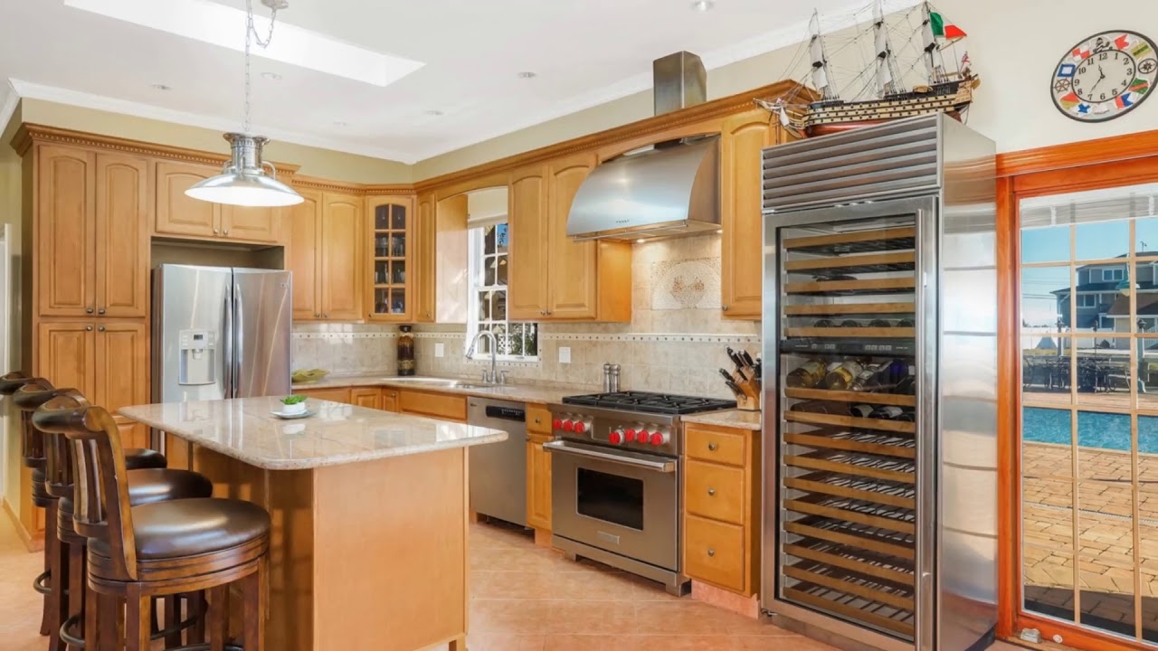 19 Marlin Road, East Quogue, NY 11942