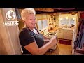 SINGLE MOTHER Builds TINY HOUSE to Create RETIREMENT PLAN