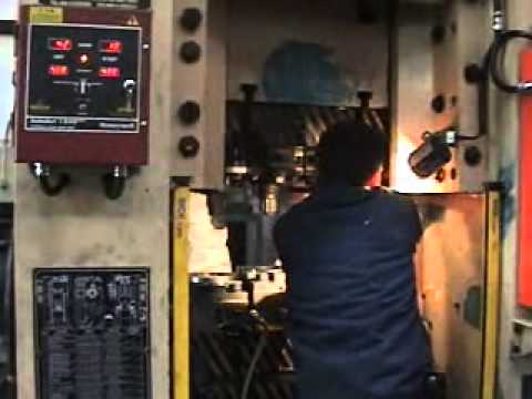 Machine details change and short socket forging - YouTube