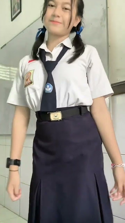 yang lagi viral bocah SD masih pakai seragam sekolah bergoyang di kelas #shortvideo #shortviral