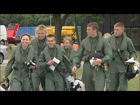 Cadet 150 - Flying High with the Red Arrows