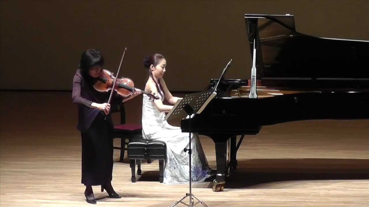 T.Takemitsu : "A String around Autumn" (arranged for viola and piano by Toshio Hosokawa)