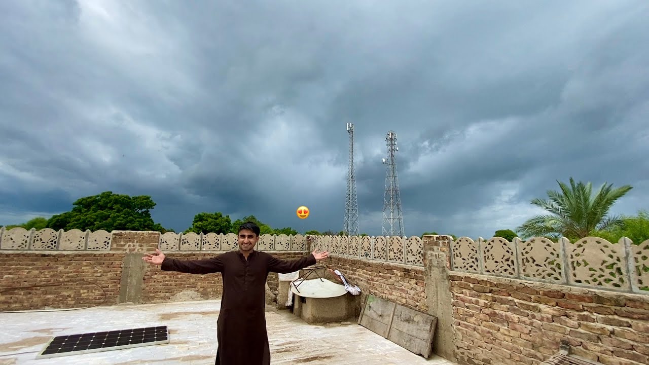 Tez Barish Se Poora Gaun Preshan 😨