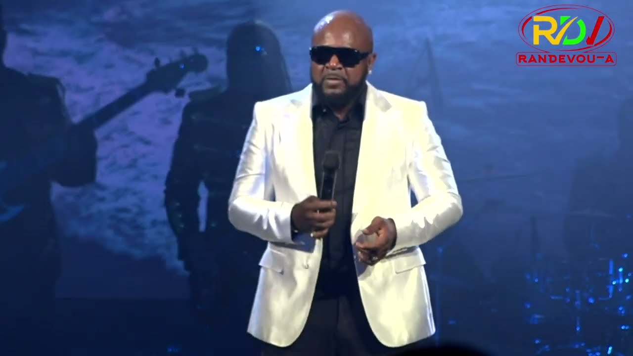 ⁣Nu Look Me Koman Yo the Prezante Maestro Arly Lariviere ak Philharmonic la Ki te Komanse Show a NYC