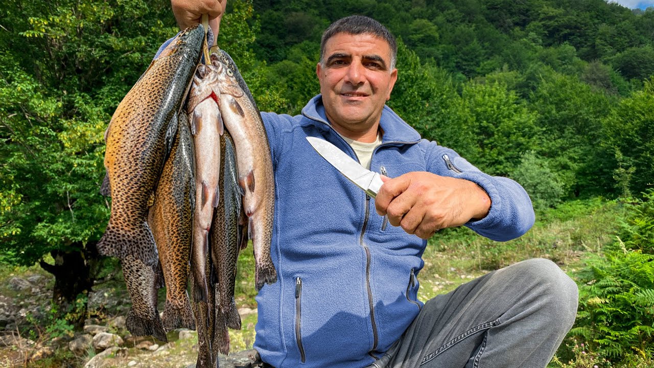 Trucha de Río Asada en la Naturaleza – Receta Increíble