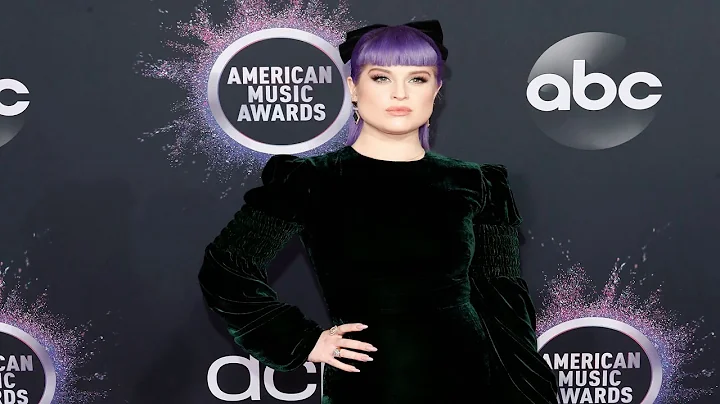 ✅  Kelly Osbourne has come out of isolation with a major transformation. The celeb shared a picture